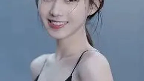 刘清漪在粤港澳全运会霹雳舞女子组比赛中荣获冠军